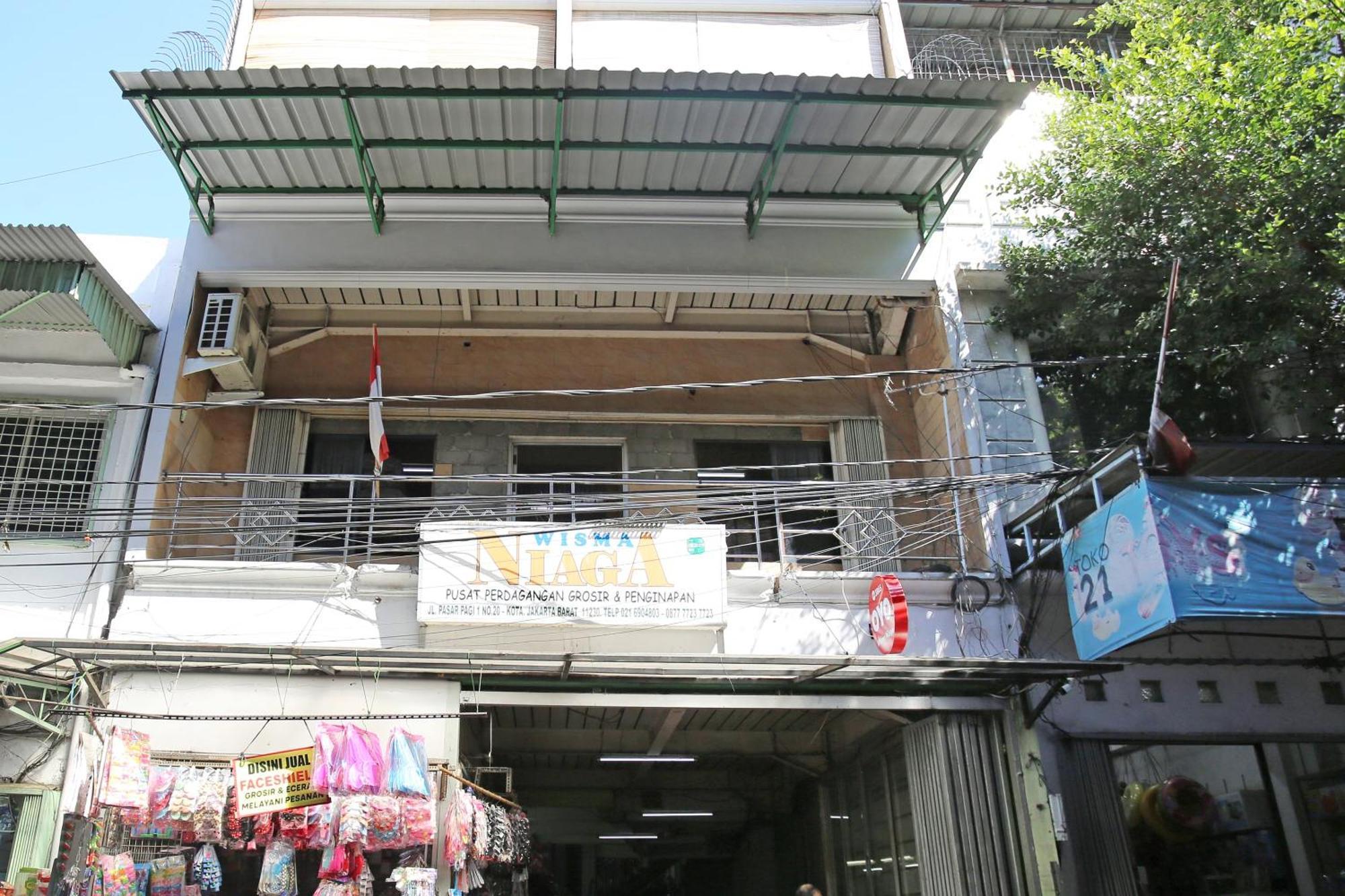 โอโย 3865 วิสมา เนียกา Hotel จาการ์ตา ภายนอก รูปภาพ